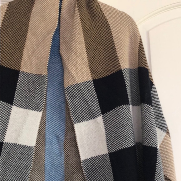 Plaid wrap sweater cape with cuffs- one size - Picture 3 of 6